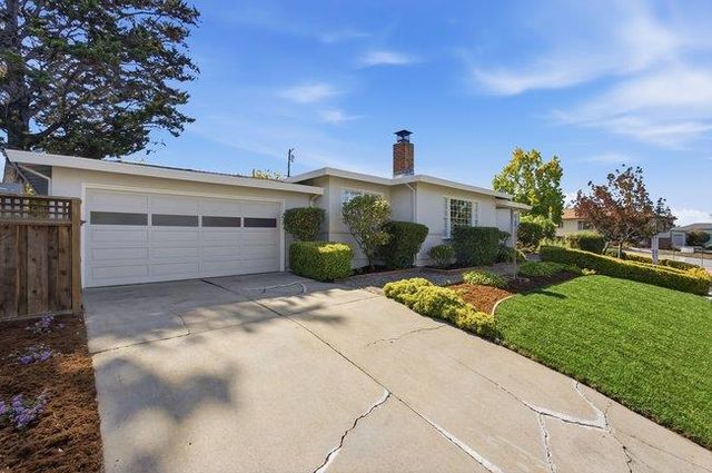 2310 Euclid Avenue, Redwood City, CA 94061