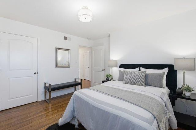 2310 Euclid Avenue, Redwood City, CA 94061