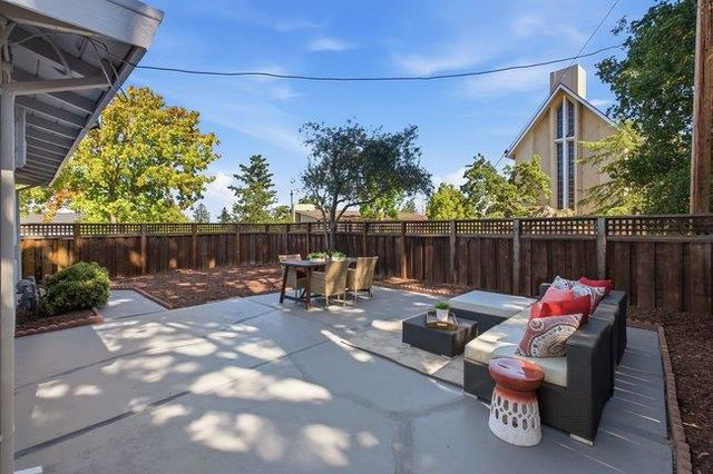 2310 Euclid Avenue, Redwood City, CA 94061
