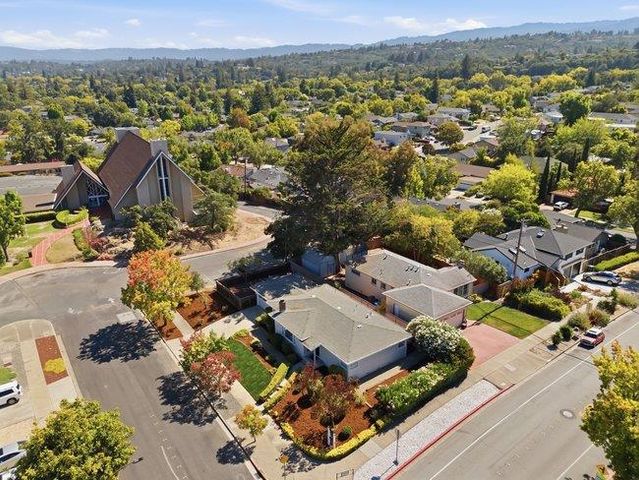 2310 Euclid Avenue, Redwood City, CA 94061