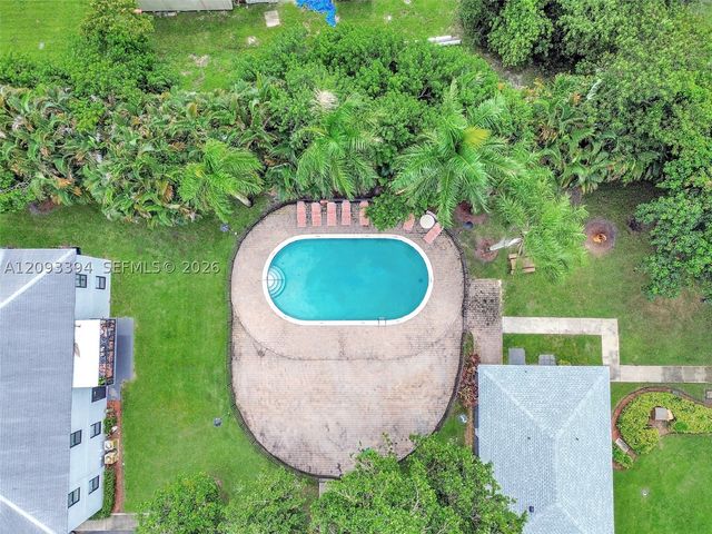 7550 Stirling Rd C107, Davie, FL 33024