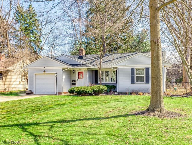 2871 Park Drive N, Silver Lake, OH 44224