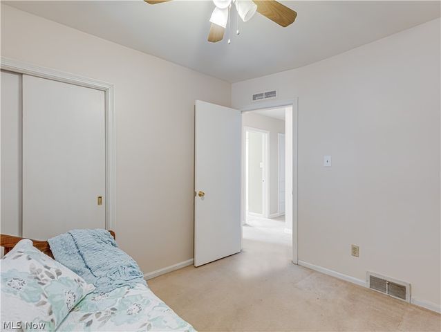 2871 Park Drive N, Silver Lake, OH 44224