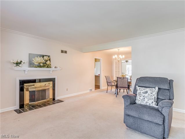 2871 Park Drive N, Silver Lake, OH 44224