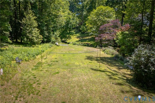 413 Pleasanthill Dr, North Chesterfield, VA 23236