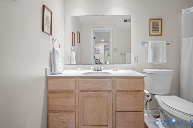413 Pleasanthill Dr, North Chesterfield, VA 23236