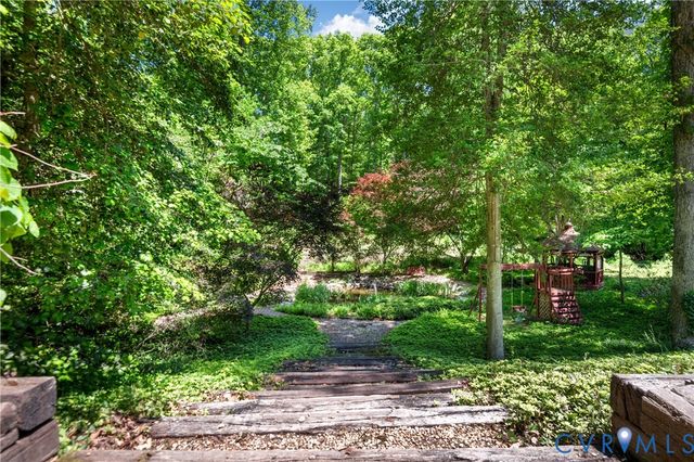 413 Pleasanthill Dr, North Chesterfield, VA 23236