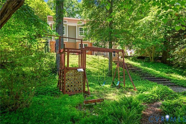 413 Pleasanthill Dr, North Chesterfield, VA 23236