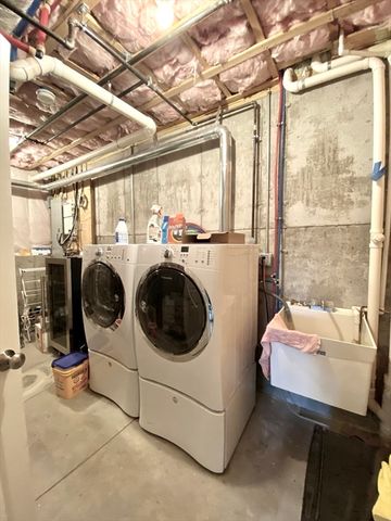 38 Troy Lane 1, Newton, MA 02468