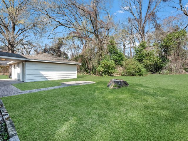 740 River Plantation Drive, Conroe, TX 77302