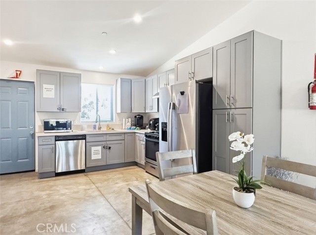 13244 El Cajon Dr, Desert Hot Springs, CA 92240