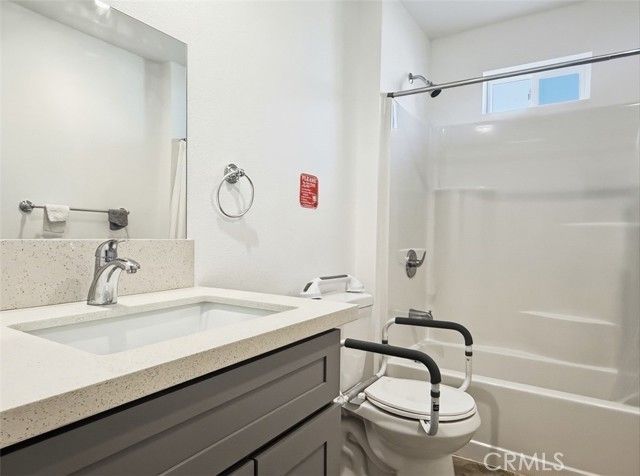 13244 El Cajon Dr, Desert Hot Springs, CA 92240