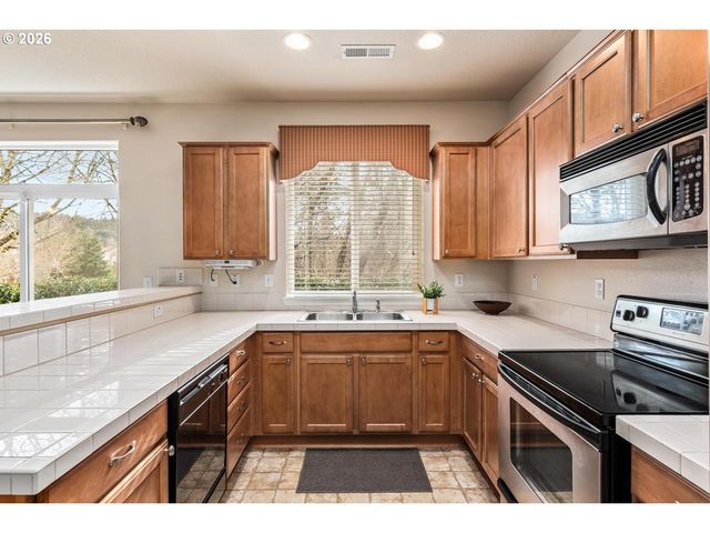 12825 Sw MERGANSER Ln 101, Beaverton, OR 97007