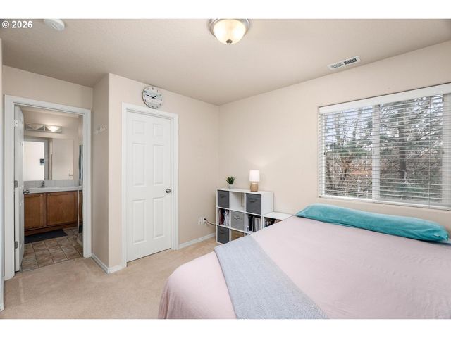 12825 Sw MERGANSER Ln 101, Beaverton, OR 97007