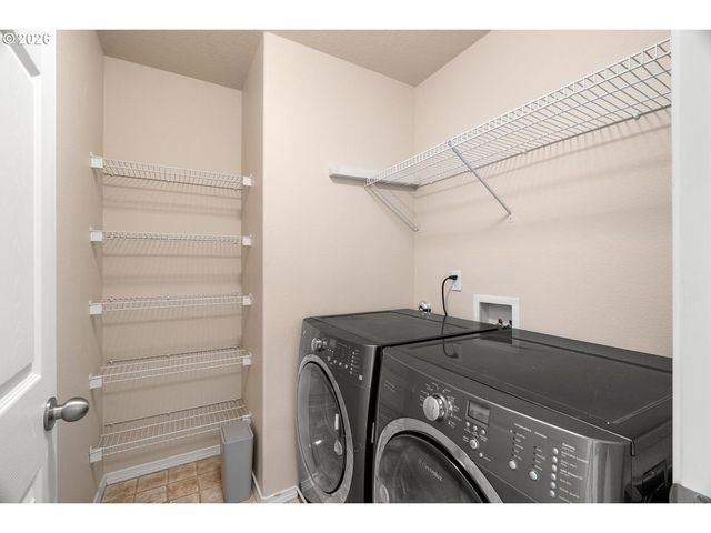 12825 Sw MERGANSER Ln 101, Beaverton, OR 97007