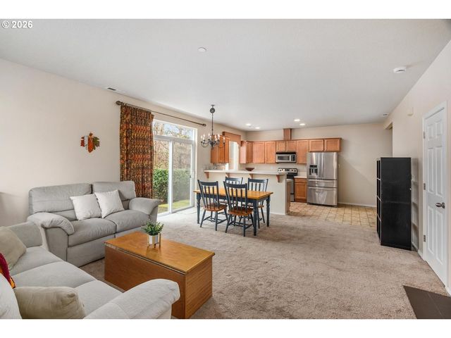 12825 Sw MERGANSER Ln 101, Beaverton, OR 97007