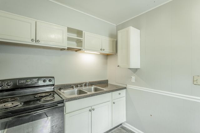 207 Laws Avenue, Chattanooga, TN 37411
