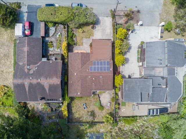 807 Tierra Alta Street, Moss Beach, CA 94038