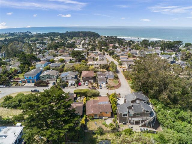 807 Tierra Alta Street, Moss Beach, CA 94038