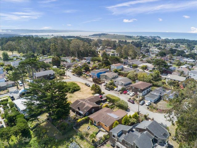 807 Tierra Alta Street, Moss Beach, CA 94038