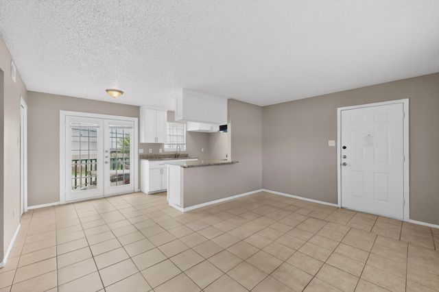 8024 Cambridge Circle A, White Settlement, TX 76108