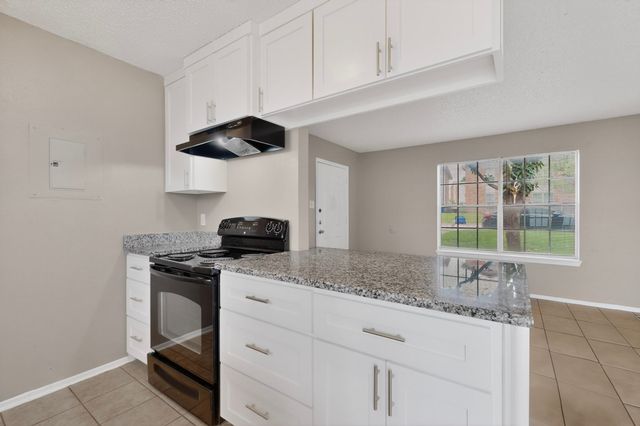 8024 Cambridge Circle A, White Settlement, TX 76108