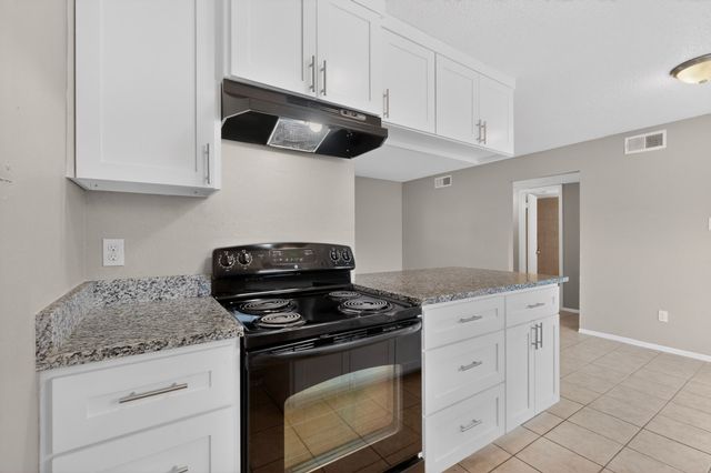 8024 Cambridge Circle A, White Settlement, TX 76108