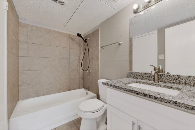 8024 Cambridge Circle A, White Settlement, TX 76108