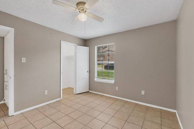 8024 Cambridge Circle A, White Settlement, TX 76108