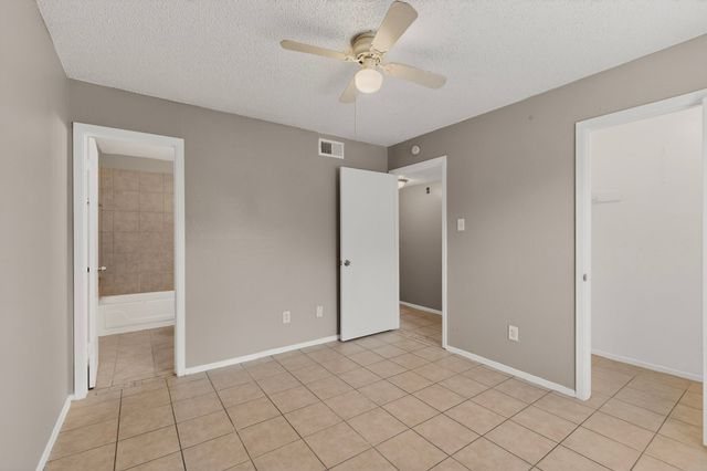 8024 Cambridge Circle A, White Settlement, TX 76108