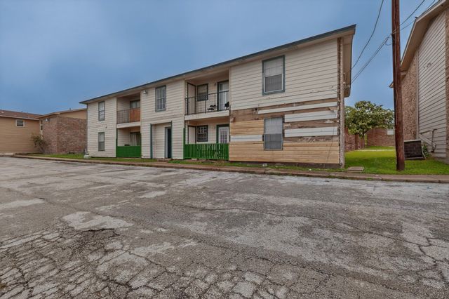 8024 Cambridge Circle A, White Settlement, TX 76108