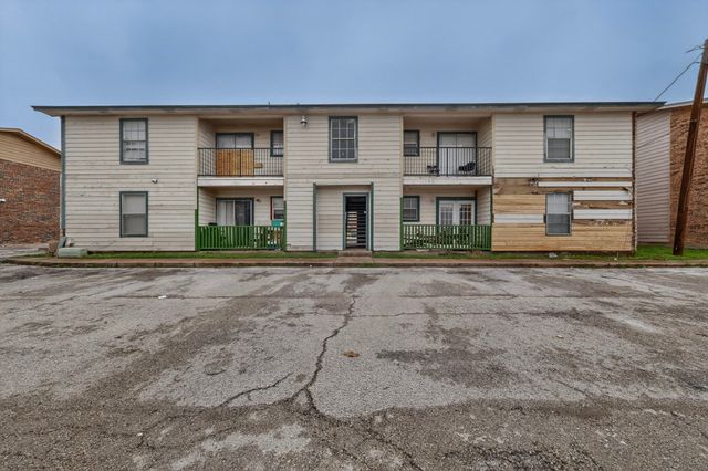 8024 Cambridge Circle A, White Settlement, TX 76108