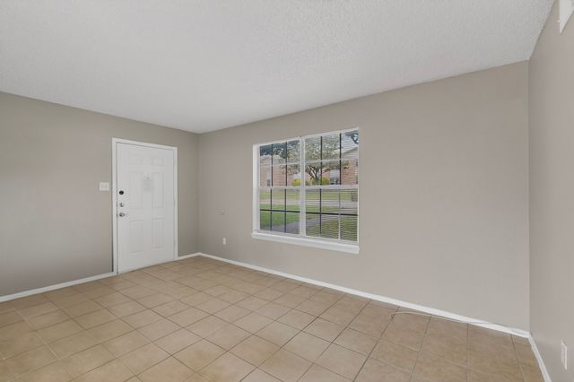 8024 Cambridge Circle A, White Settlement, TX 76108