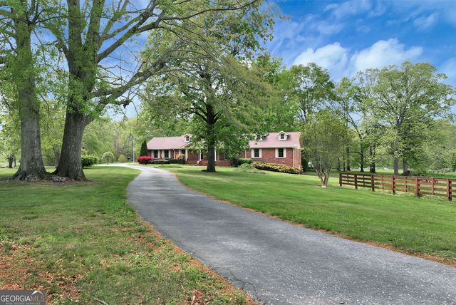 2801 Hwy 105, Demorest, GA 30535