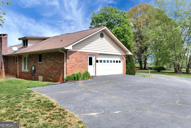 2801 Hwy 105, Demorest, GA 30535