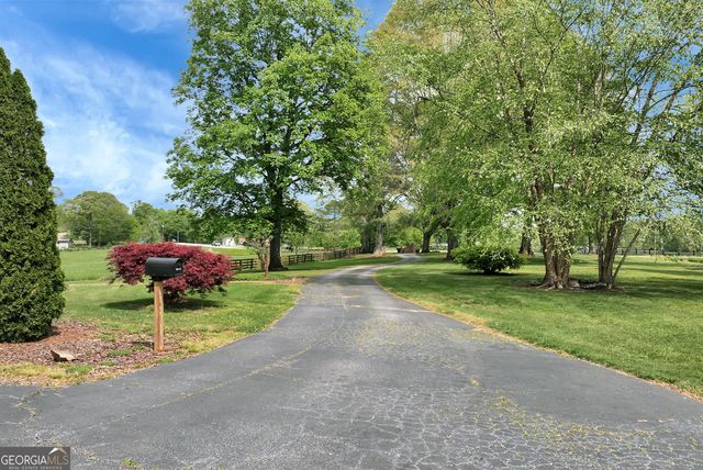 2801 Hwy 105, Demorest, GA 30535
