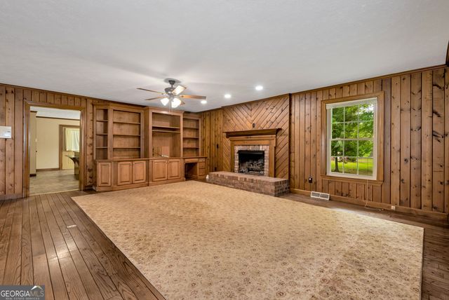 2801 Hwy 105, Demorest, GA 30535