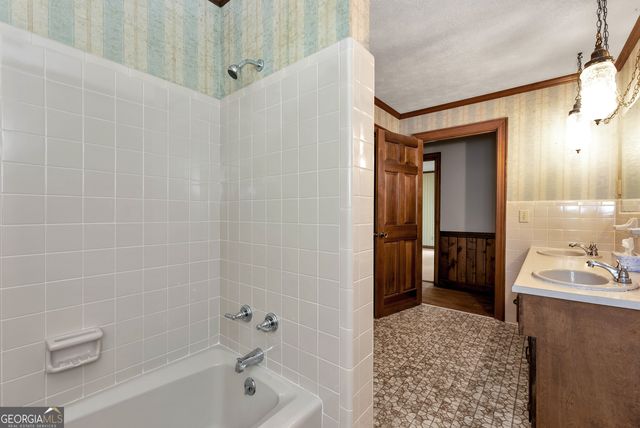 2801 Hwy 105, Demorest, GA 30535