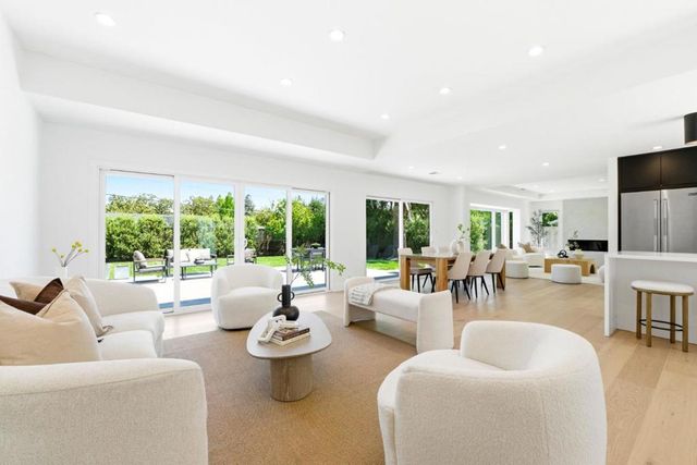 1073 Celilo Drive, Sunnyvale, CA 94087