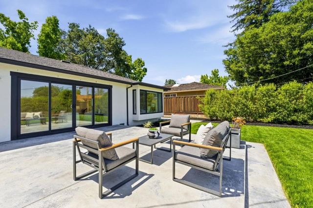 1073 Celilo Drive, Sunnyvale, CA 94087