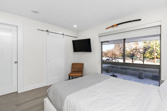 199 Coolidge Ave 105, Watertown, MA 02472