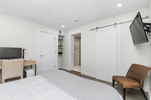 199 Coolidge Ave 105, Watertown, MA 02472