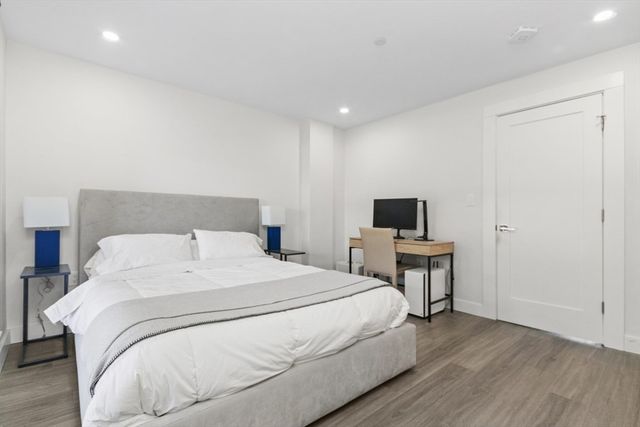 199 Coolidge Ave 105, Watertown, MA 02472