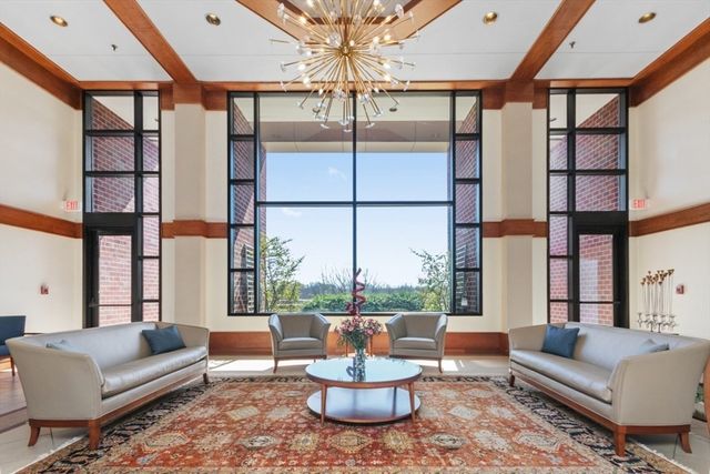 199 Coolidge Ave 105, Watertown, MA 02472