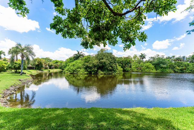 3821 Carambola Circle N 2942, Coconut Creek, FL 33066