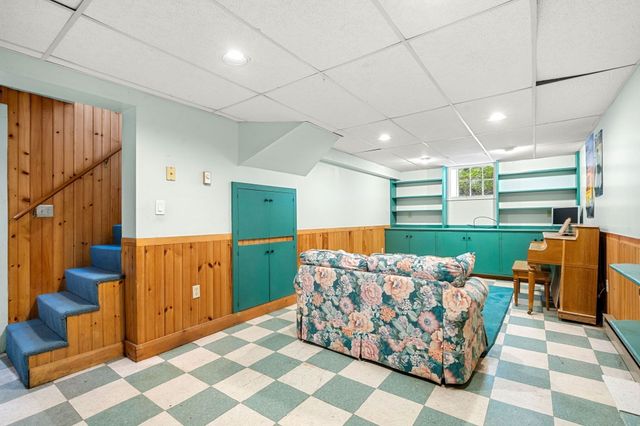 19 Gaskins Road, Milton, MA 02186