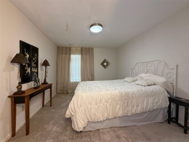 845 Augusta Drive 11, Houston, TX 77057