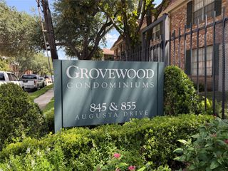 845 Augusta Drive 11, Houston, TX 77057