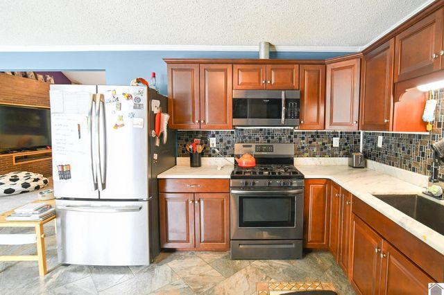 2050 Clark Line Road, Paducah, KY 42003