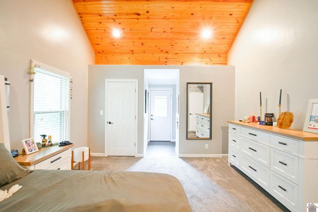 2050 Clark Line Road, Paducah, KY 42003